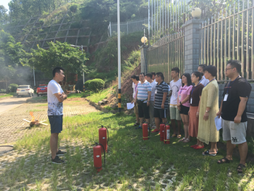 宜賓臨港自來水有限公司開展防洪防汛和消防安全應(yīng)急演練