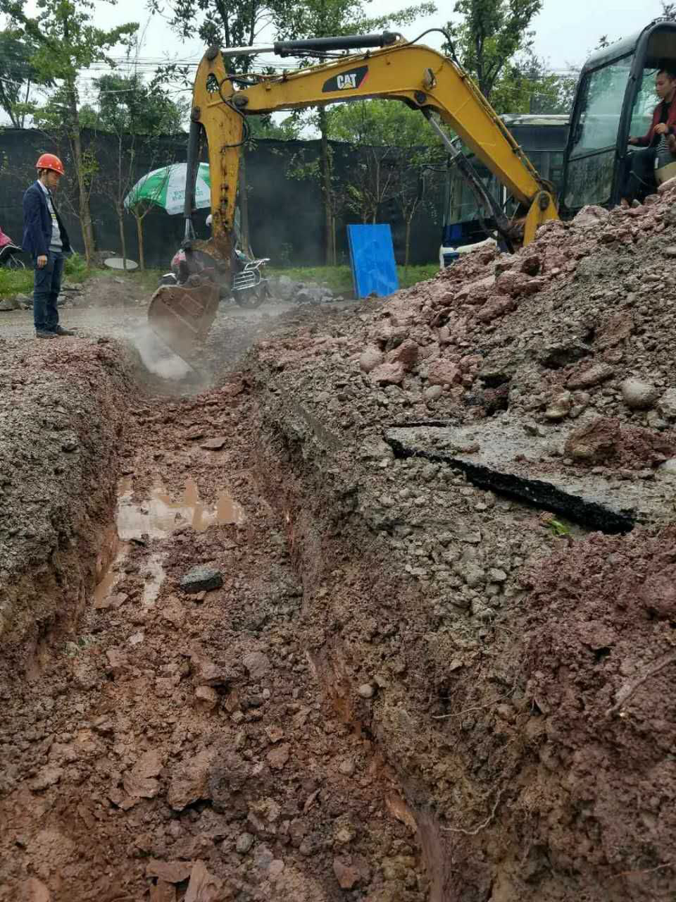 風(fēng)雨無阻 力保工程順利完工